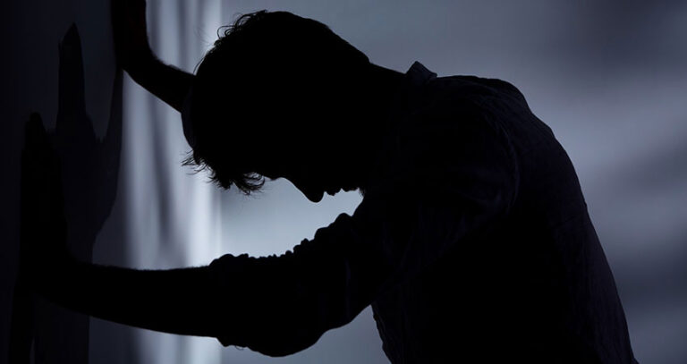 افسردگی بعد ترک اعتیاد چقدر طول میکشد؟